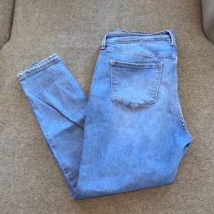 Old navy rockstar high rise skinny jeans size 14